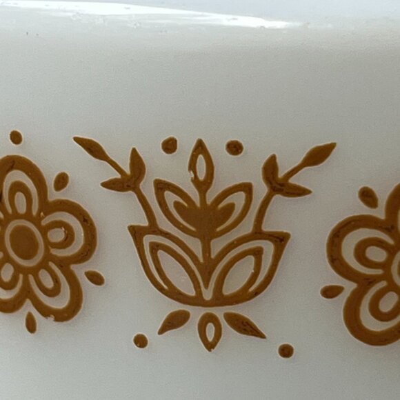 Pyrex 2 Mugs Butterfly Gold Milk Glass Brown Pattern - Picture 7 of 12